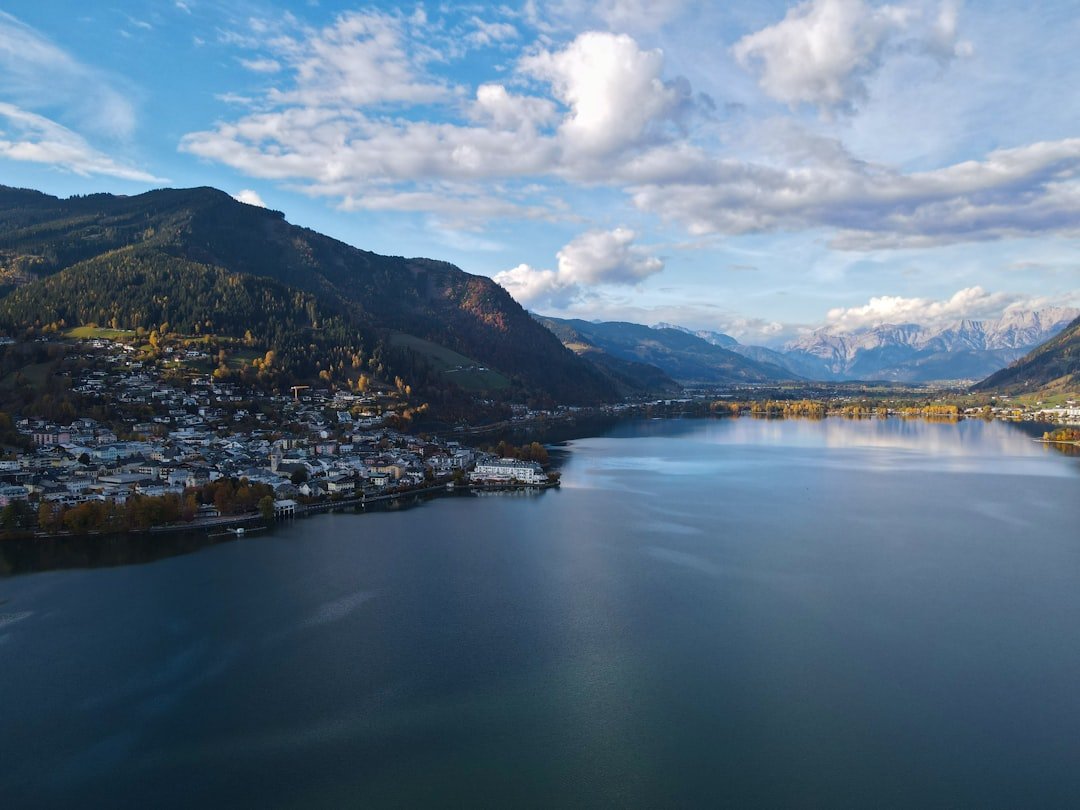 Zell am See circular lake town